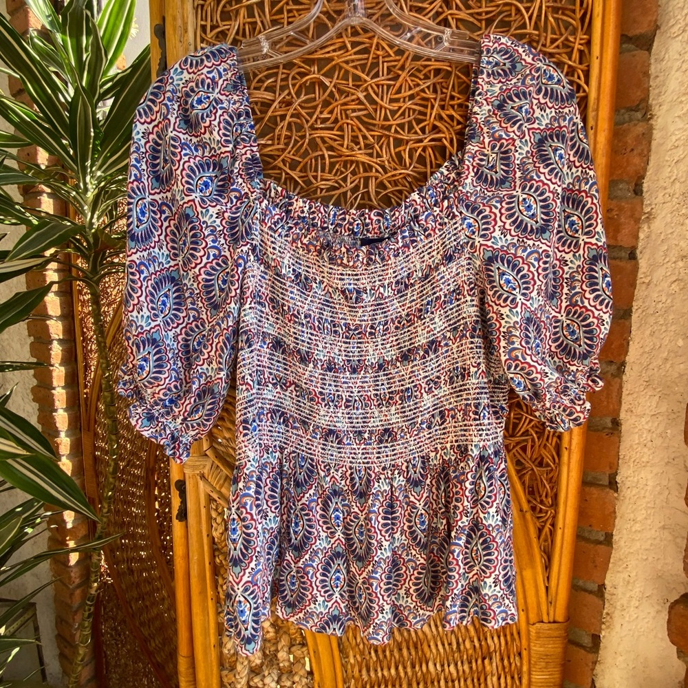 Scoop Floral Smocked Women's Top Blouse Blue and Red Size Large